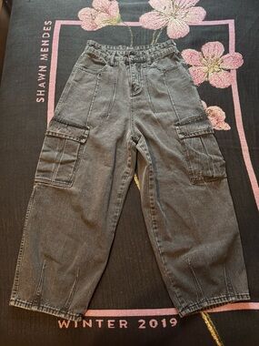 Men’s High-Waist Gray Cargo Jeans Size Small